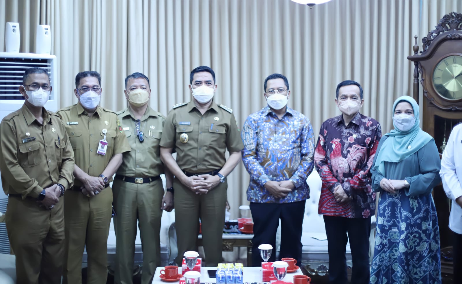 Reses Waka DPD-RI Mahyudin di Pemkot Samarinda (1)