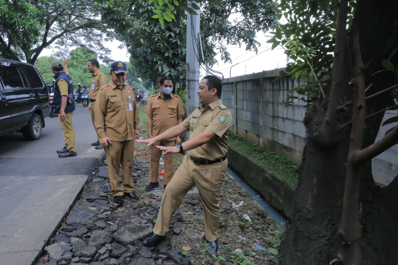 Sidak Perbaikan Jalan, Arief Minta Jangan Asal Jadi