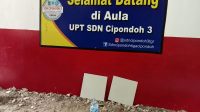 Gunakan Dana BOS untuk Renovasi Aula SD Negeri 3 Cipondoh Makmur disorot