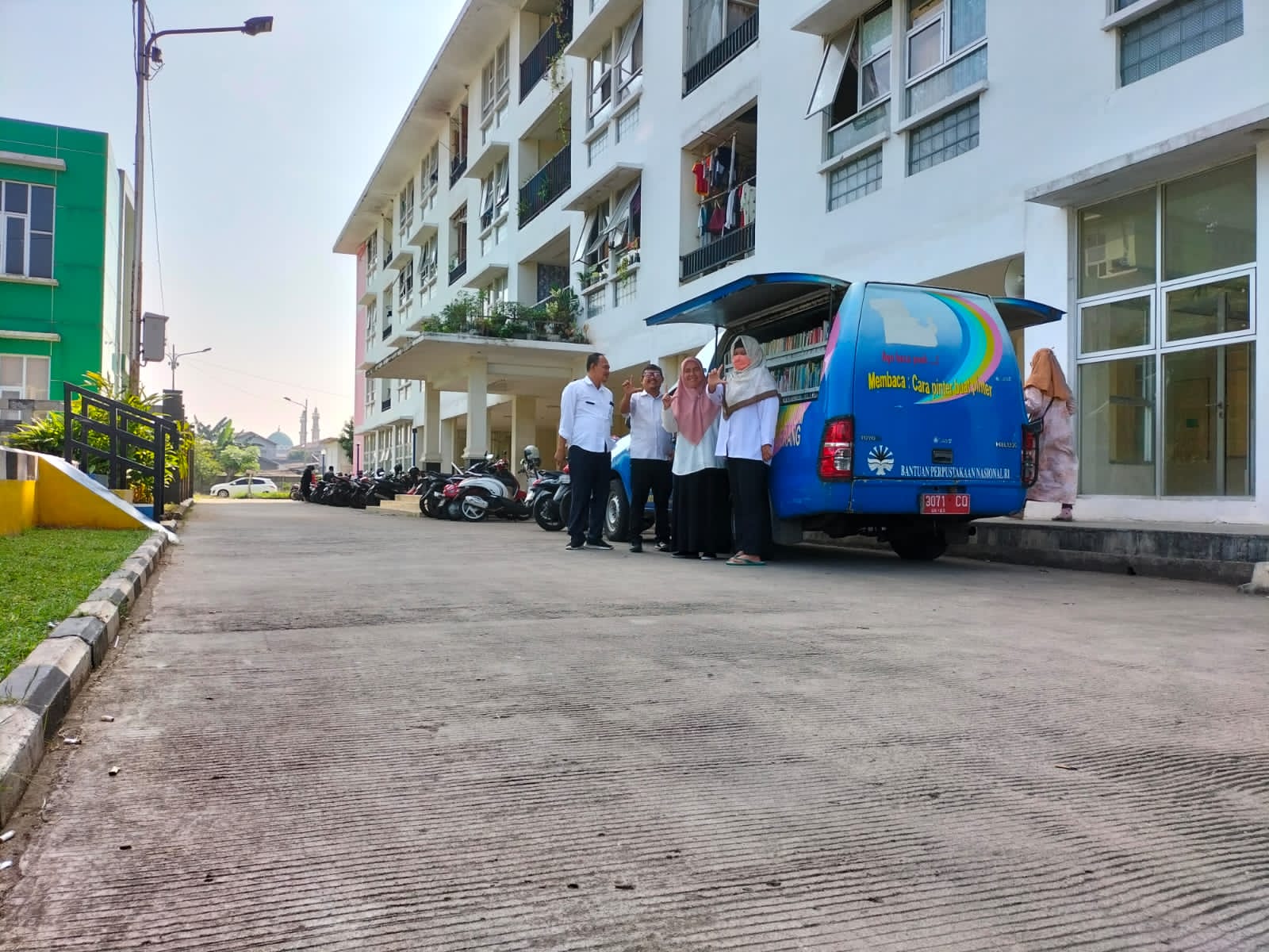 PENINGKATAN LITERASI FINANSIAL MELALUI PERPUSTAKAAN KELILING DI RUMAH SUSUN SEDERHANA SEWA (RUSUNAWA) BETET KOTA TANGERANG