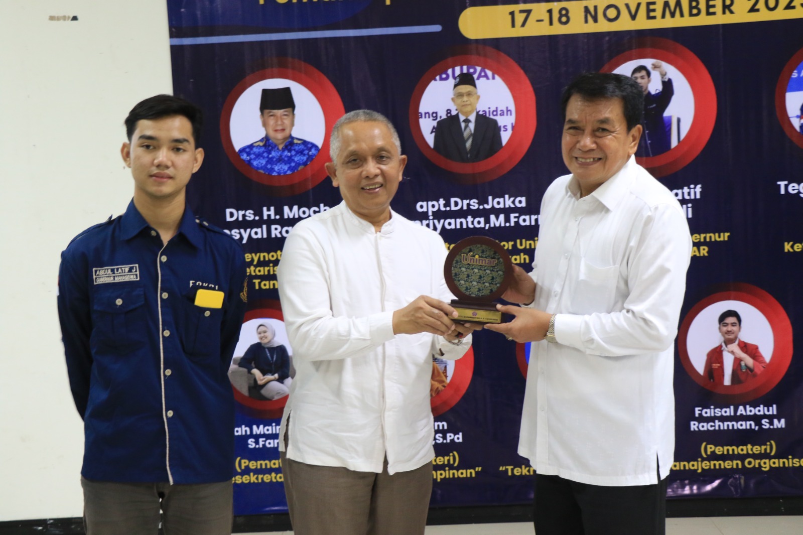 Sekda Minta Mahasiswa Jadi Pemimpin Yang Bijak Dan Panutan Masyarakat. Sekda Minta Mahasiswa Jadi Pemimpin Yang Bijak Dan Panutan Masyarakat.