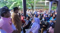 Serahkan Bansos, Pj Wali Kota : Semoga Bermanfaat dan Gunakan Dengan Tepat.