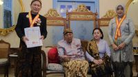 Drs. Qudrotul Ikhwan Selaku Pj Bupati Tulang Bawang Naik Tingkat Gelar Ningrat Kanjeng Raden Aryo Tumenggung.