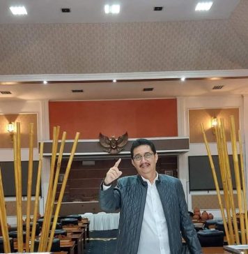 Anggota DPRD Kota Tangerang Minta DLH Berikan Edukasi dan Sosialisasi Masalah Sampah.