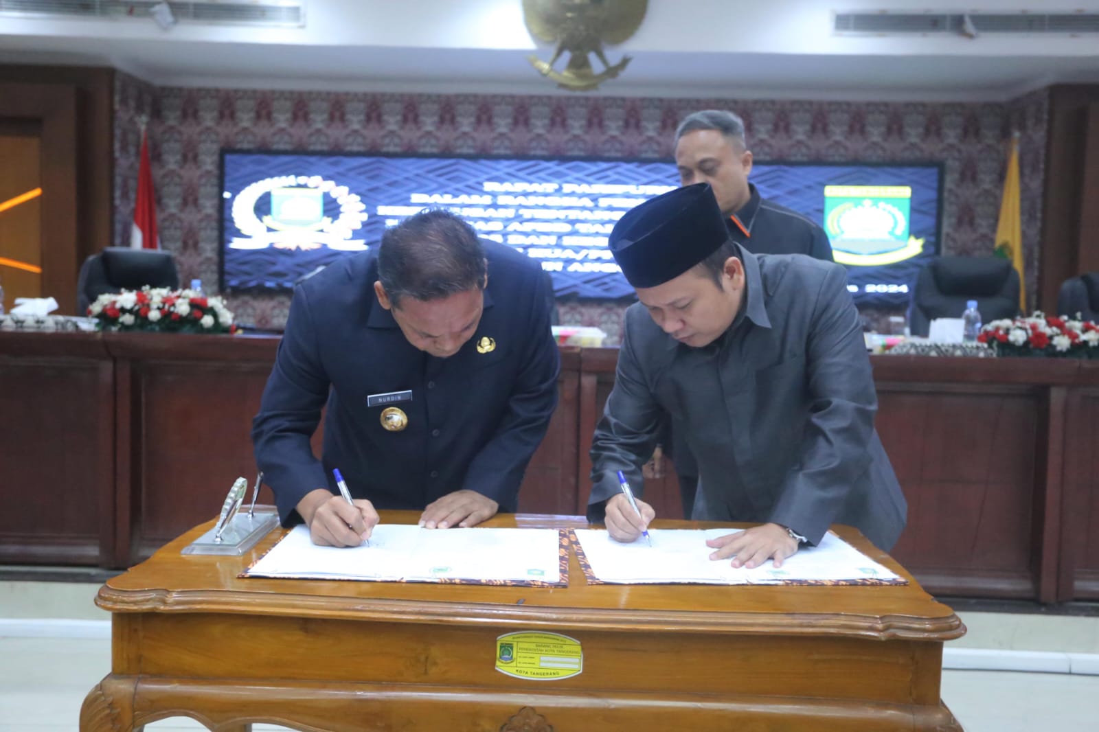Pj Walikota Tangerang Hadir Dalam Rapat Paripurna DPRD. Pj Walikota Tangerang Hadir Dalam Rapat Paripurna DPRD.