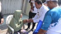 Pj Walikota Tangerang Bagi-bagi Kursi Roda Door To Door