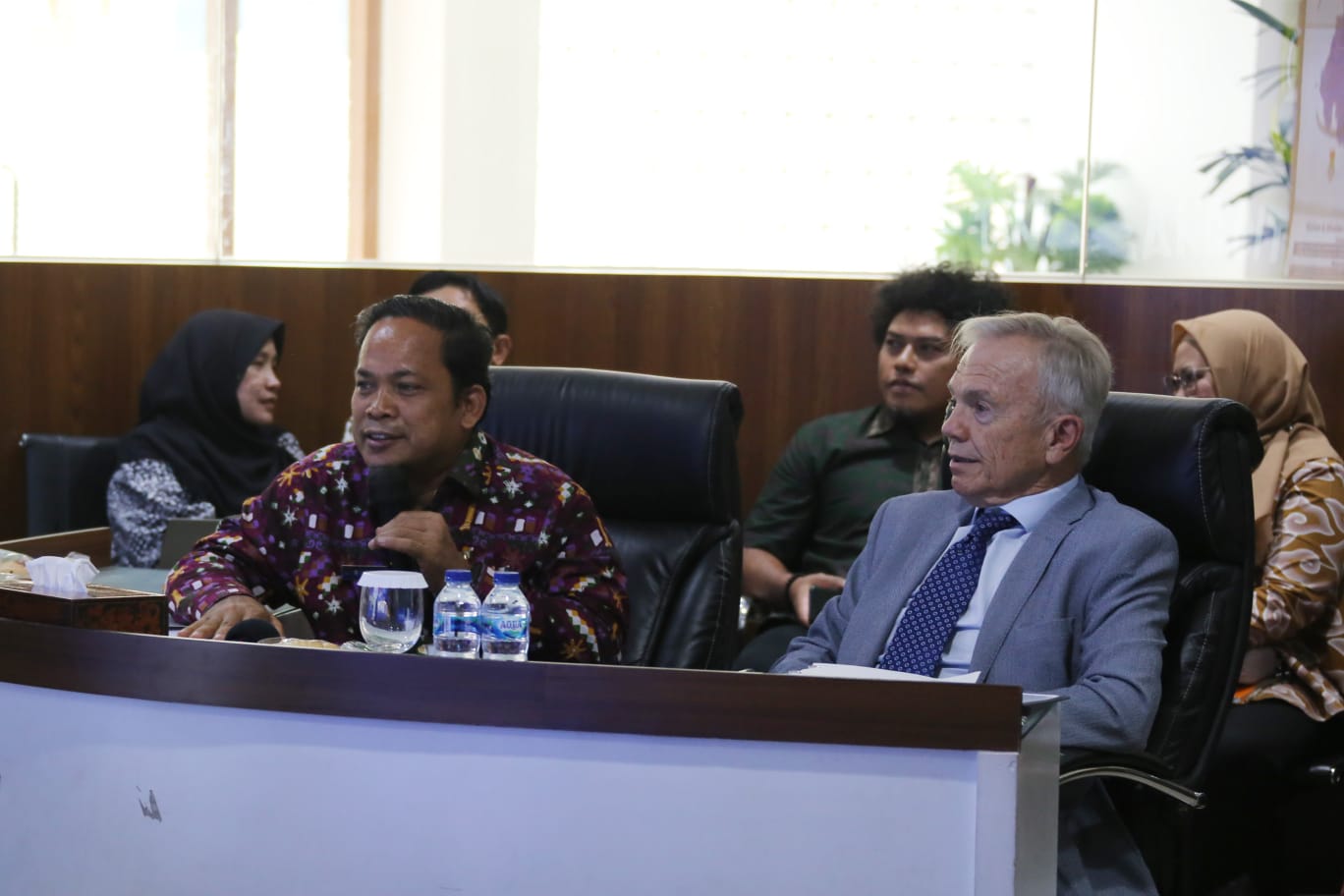 Pemkot Tangerang Informasi Pengelolaan Kota di Kanada.
