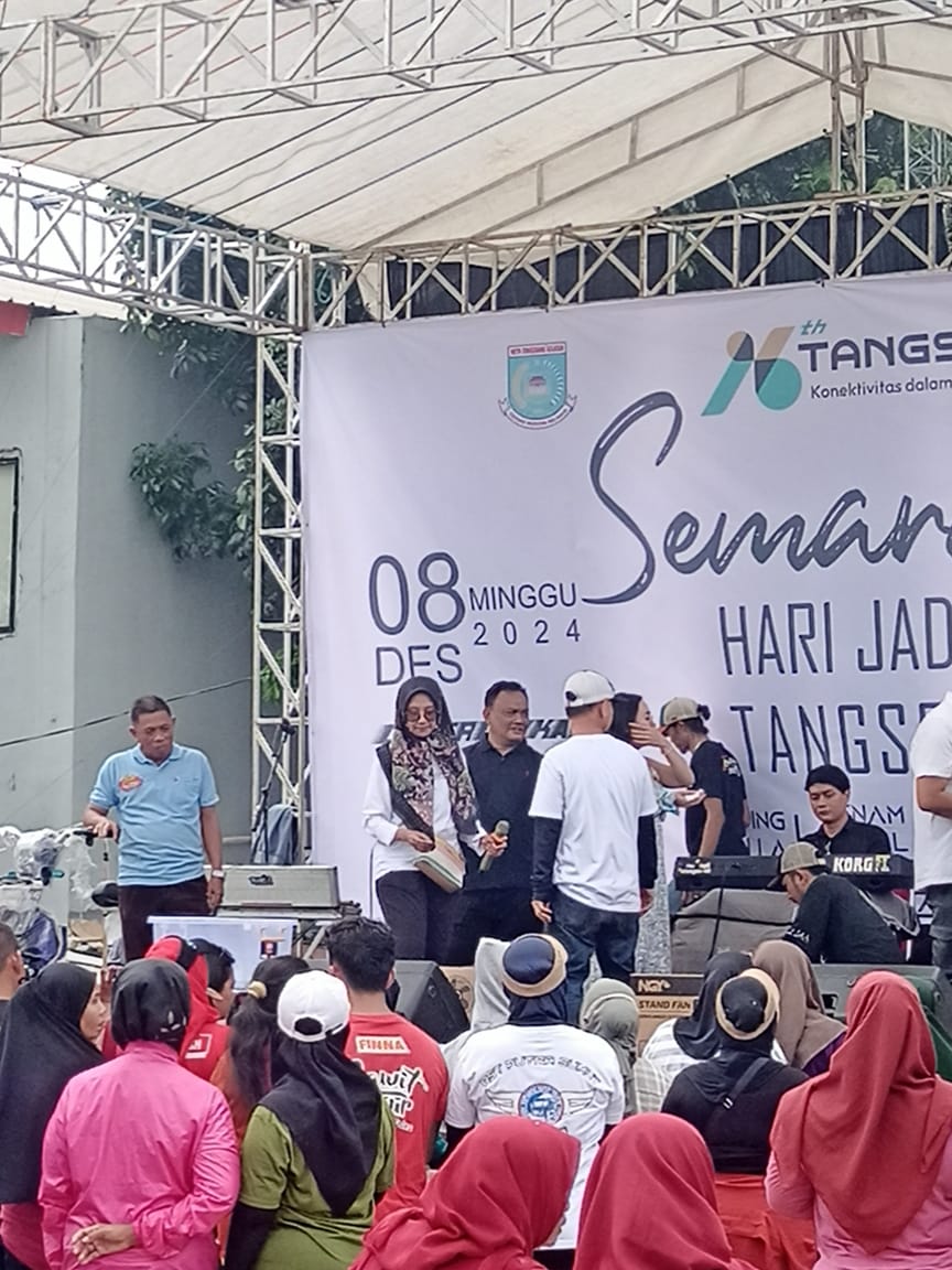 Kecamatan Serut Rayakan HUT Tangsel ke-16 di Taman Terbuka Lingkungan Kantor Kecamatan. Kecamatan Serut Rayakan HUT Tangsel ke-16 di Taman Terbuka Lingkungan Kantor Kecamatan.