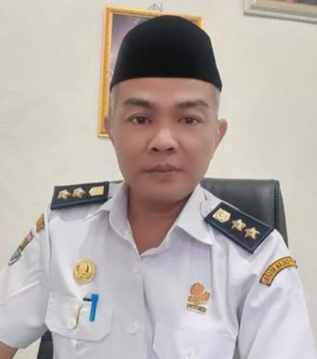 Tata Suharta, Kades Malang Nengah yang Peduli dan Sigap Melayani Masyarakat. Tata Suharta, Kades Malang Nengah yang Peduli dan Sigap Melayani Masyarakat.