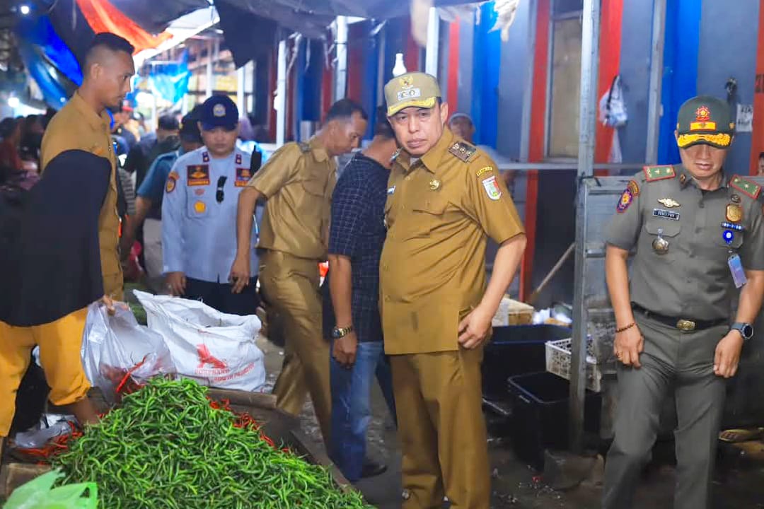 Pelaksanaan Penertiban Pedagang Pasar Unit 2 Tulang Bawang Dipimpin Langsung Wakil Bupati Hankam Hasan, Ini Pesannya