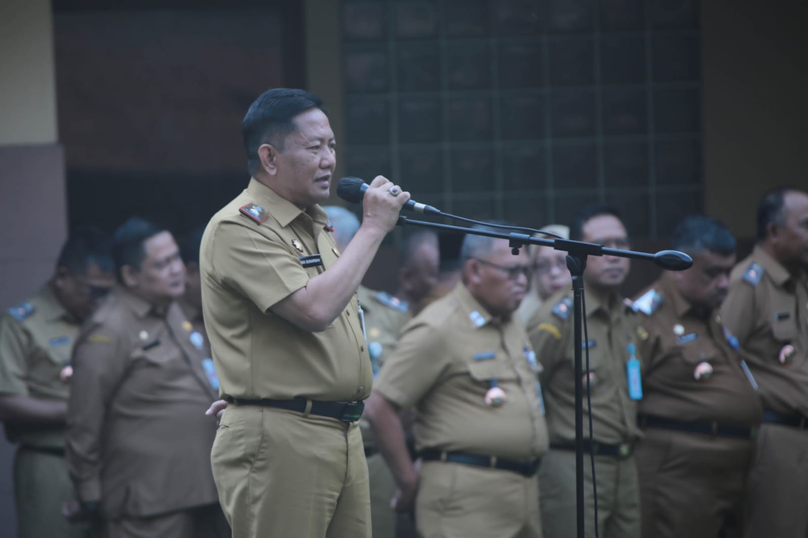 Sekda Kota Tangerang Apresiasi Pedagang Pasar Anyar Mulai Tempati Kios Baru.