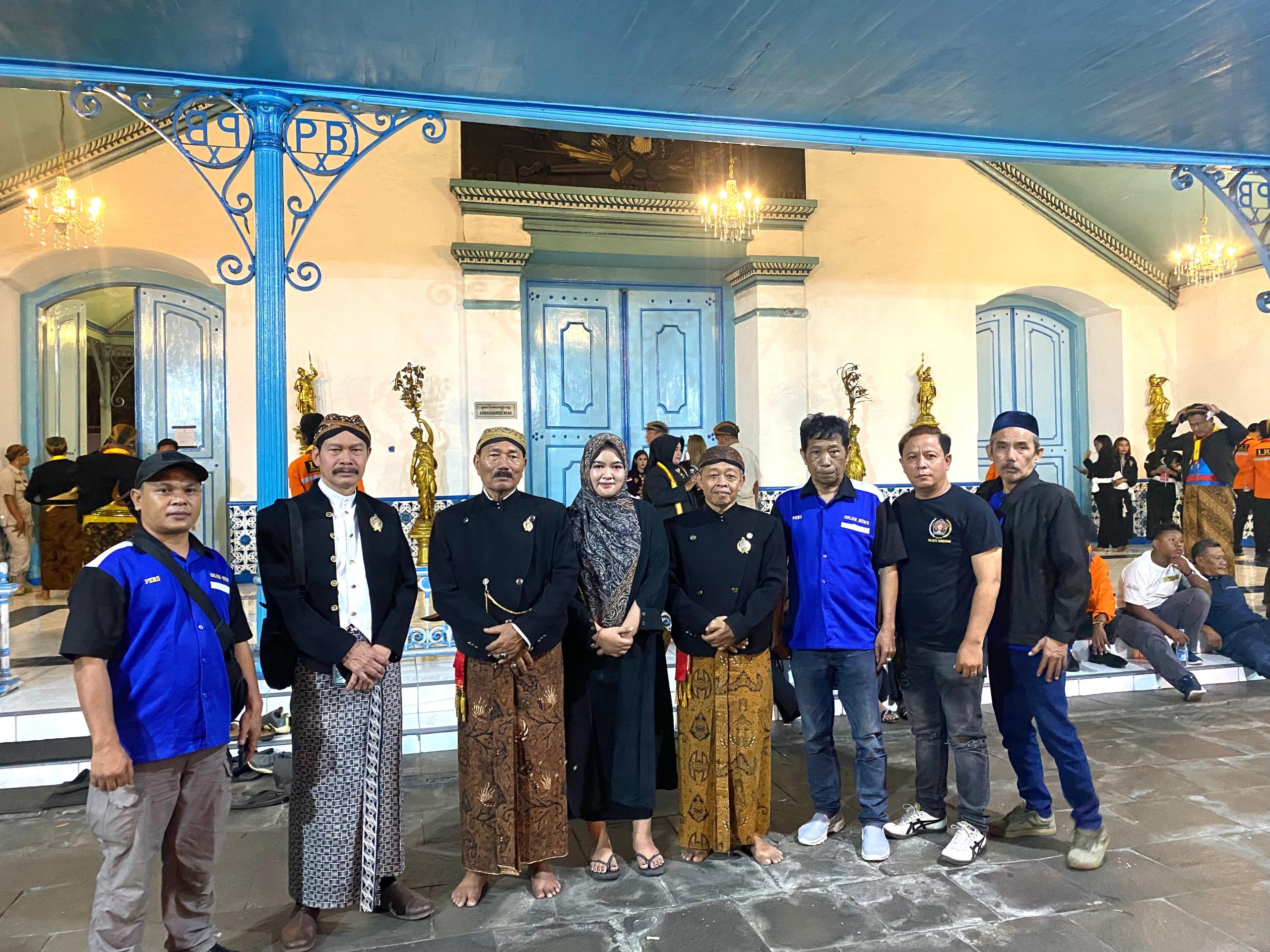 Anggota PWI Kota Tangerang Mengikuti Acara Tradisi Kirab Pusaka 1 Suro 2025 di Surakarta.