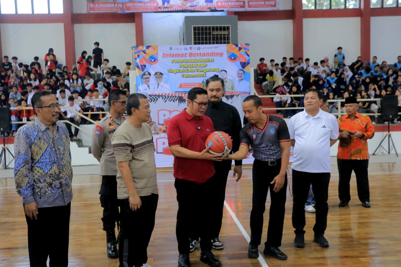 Wakil Wali Kota Tangerang Buka PORSENI Bola Basket Tingkat SMP.
