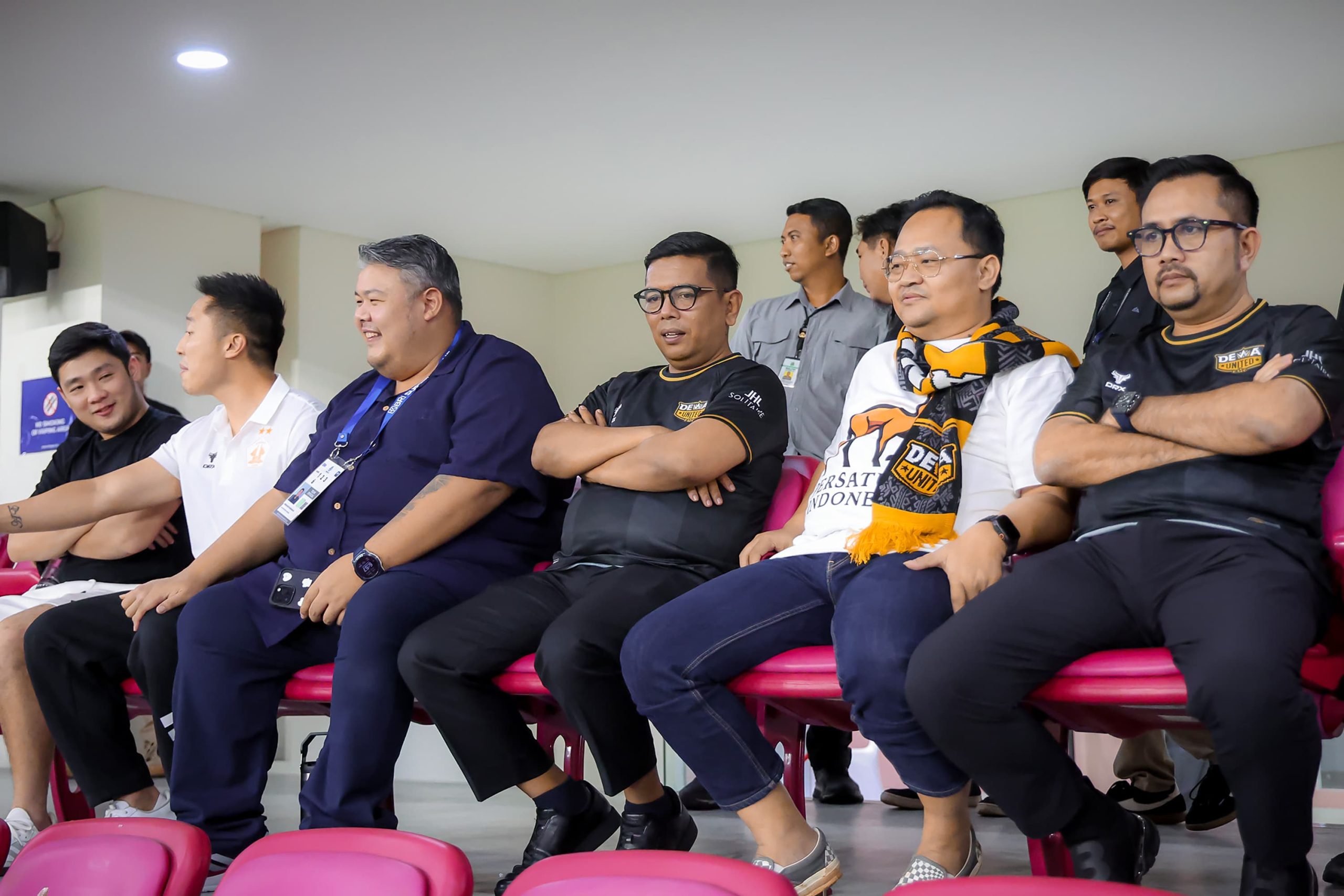 Saksikan Laga Dewa United Vs Persik Kediri, Gubernur Banten Andra Soni Senang, BIS Unjuk Kualitas.