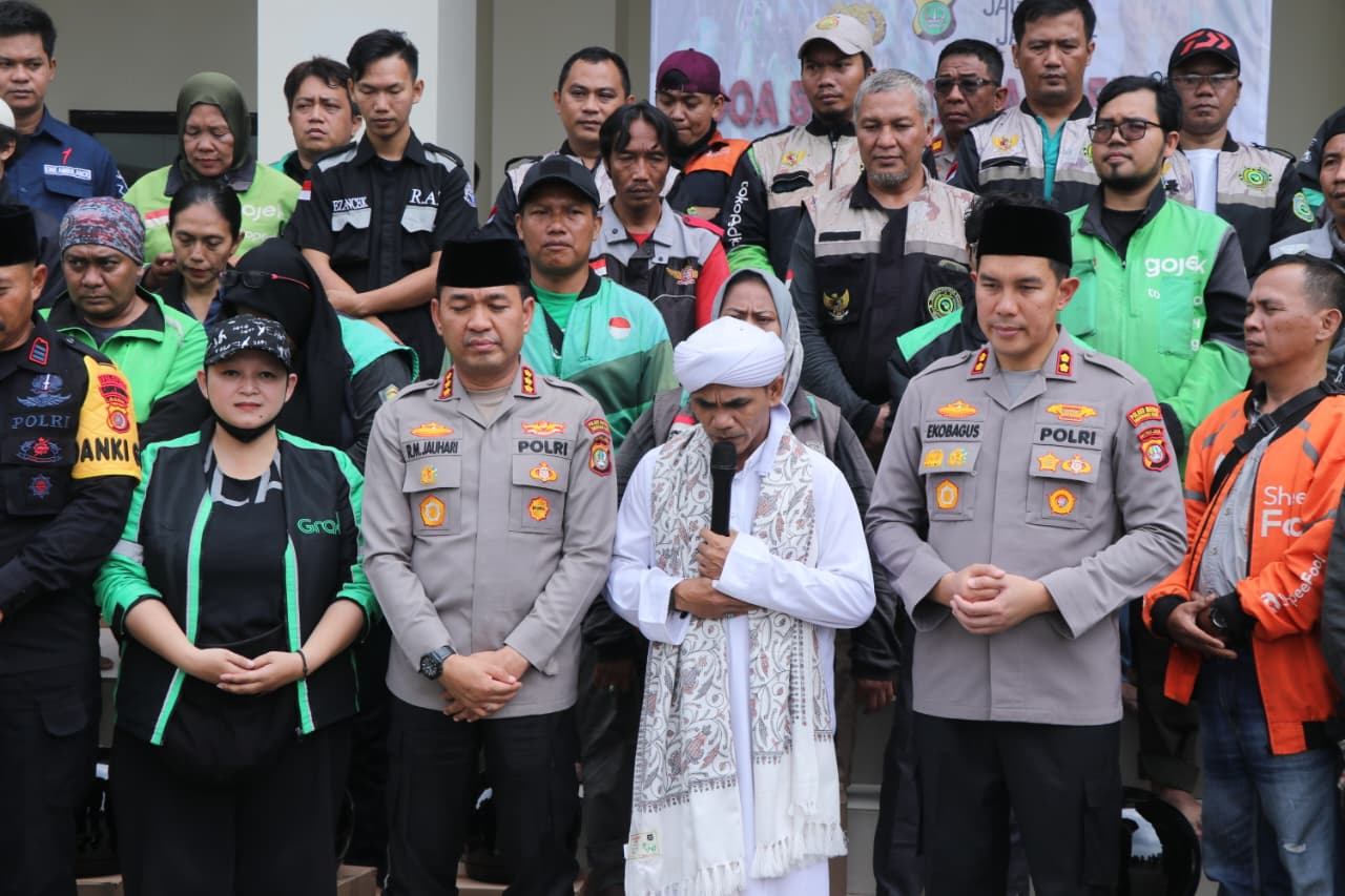 Polres Metro Tangerang Kota Gelar Doa Kebangsaan Bersama Driver Ojol.