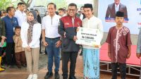 Gubernur Banten Andra Soni Turut Gotong Royong Bersihkan Sampah pada World Clean Up Day 2025.