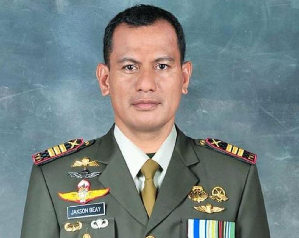 Danramil 0602-21/Kopo Kapten Inf Jakson Beay Ajak Masyarakat Terus Menghidupkan Siskamling.