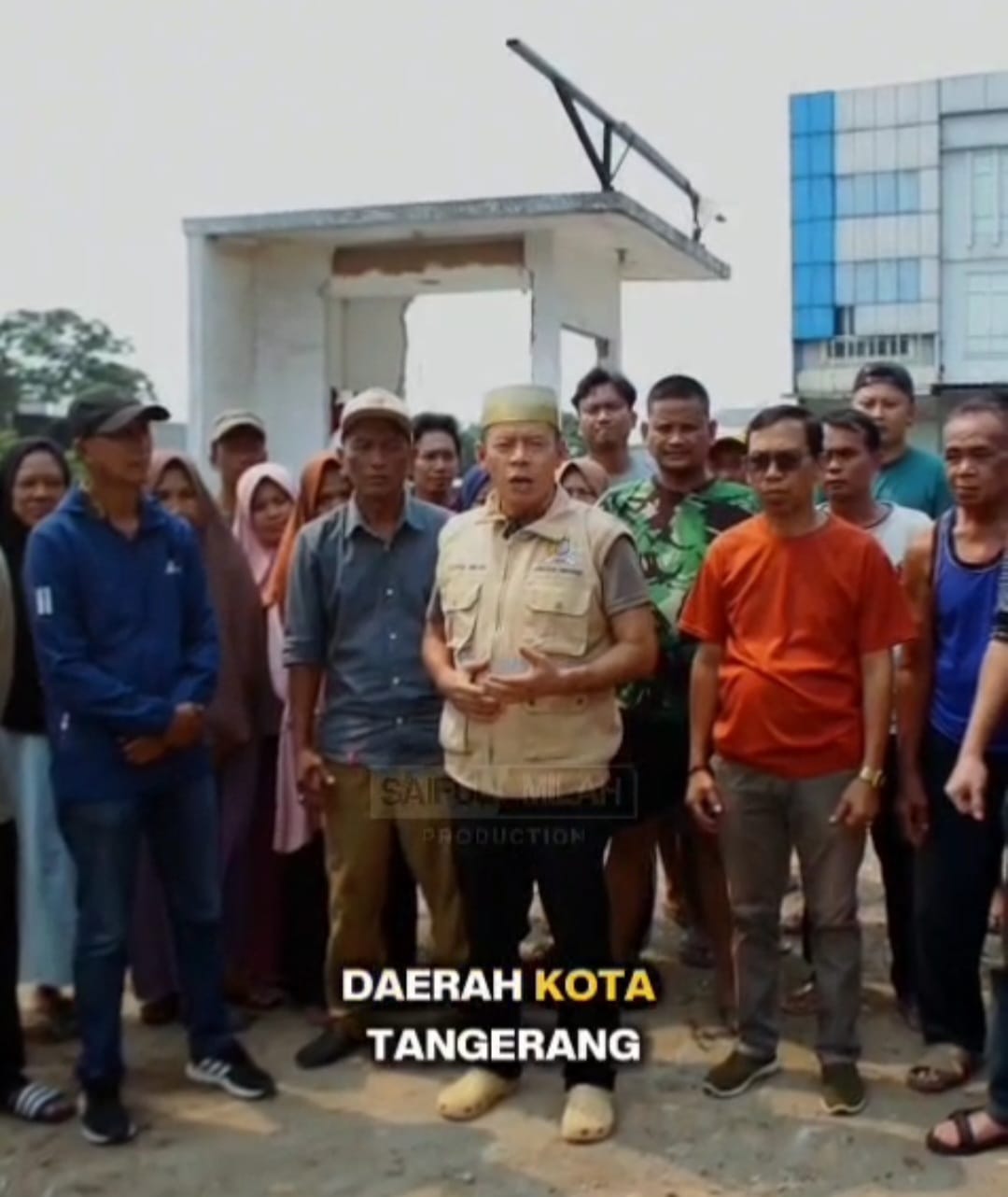 Anggota Komisi IV DPRD Kota Tangerang Mewakili Warga Sangiang Jaya Mengucapkan Terima Kasih.