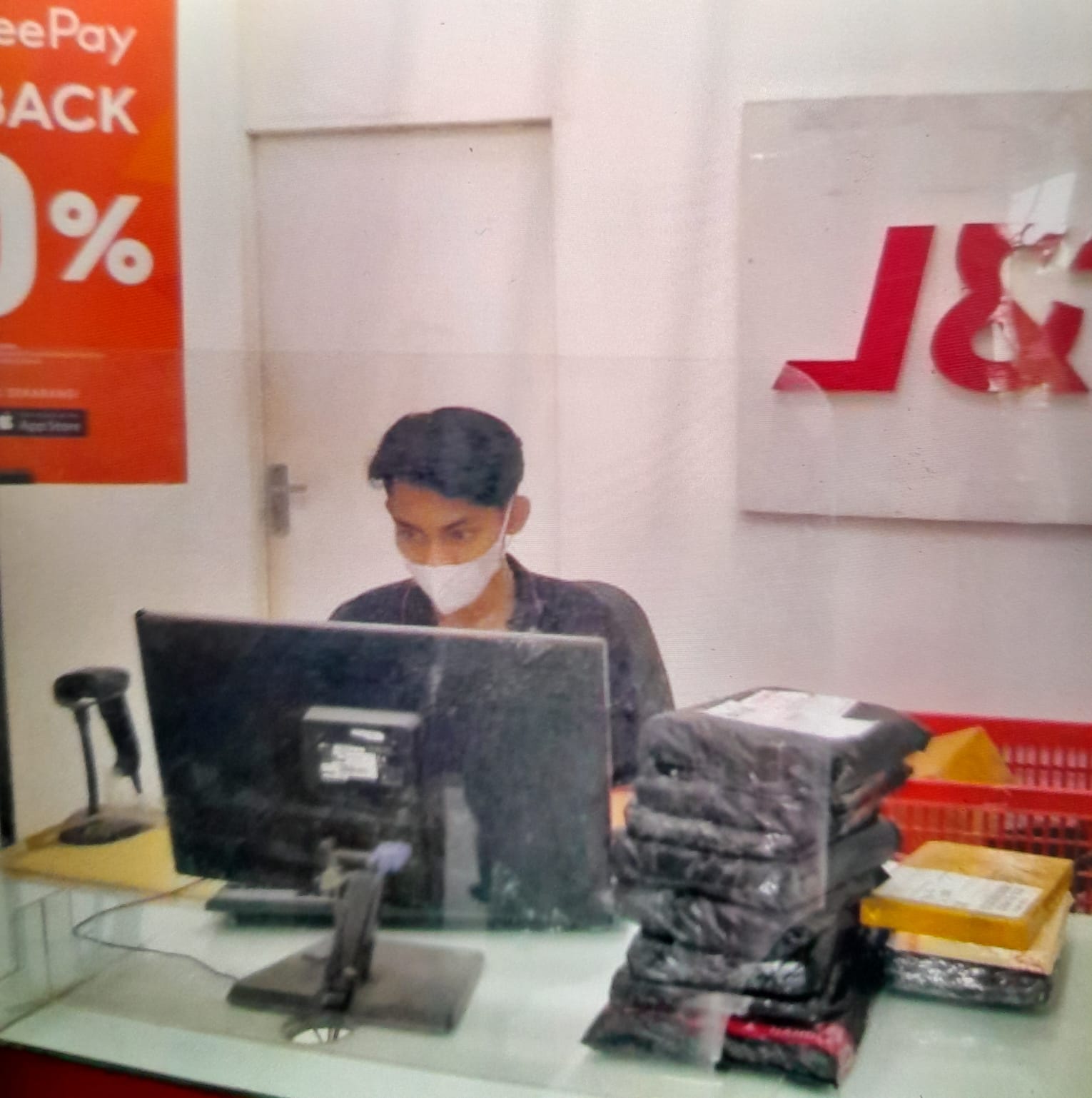 Bagi Pelanggan Lazada dengan COD melalui J&T Hati-Hati Modus Penipuan Baru!