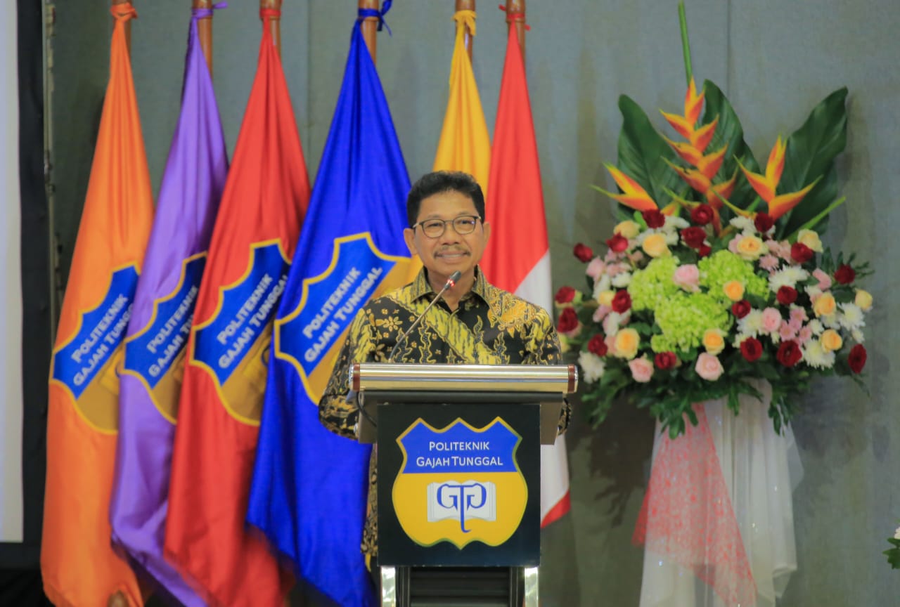 Walikota Tangerang Ajak Para Wisudawan Berkontribusi Bersama Membangun Kota