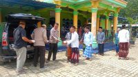 Polsek Gedung Aji Gelar Jumat Berkah, Bagikan Sembako Untuk Anak Yatim Dan Fakir Miskin