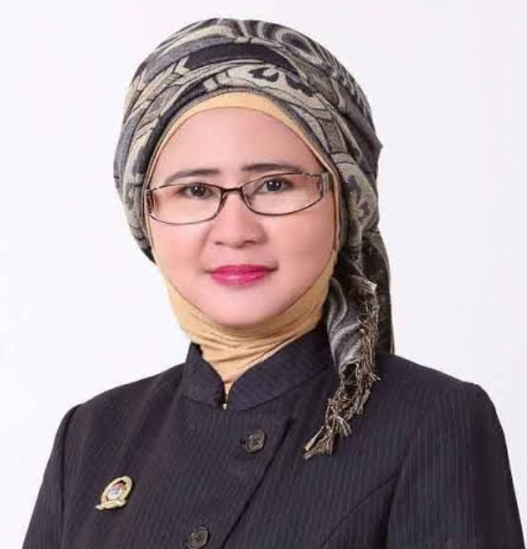 Hj. Aida Anggota DPRD Kabupaten Tangerang Hibahkan Sebidang Tanah untuk Sarana Ibadah