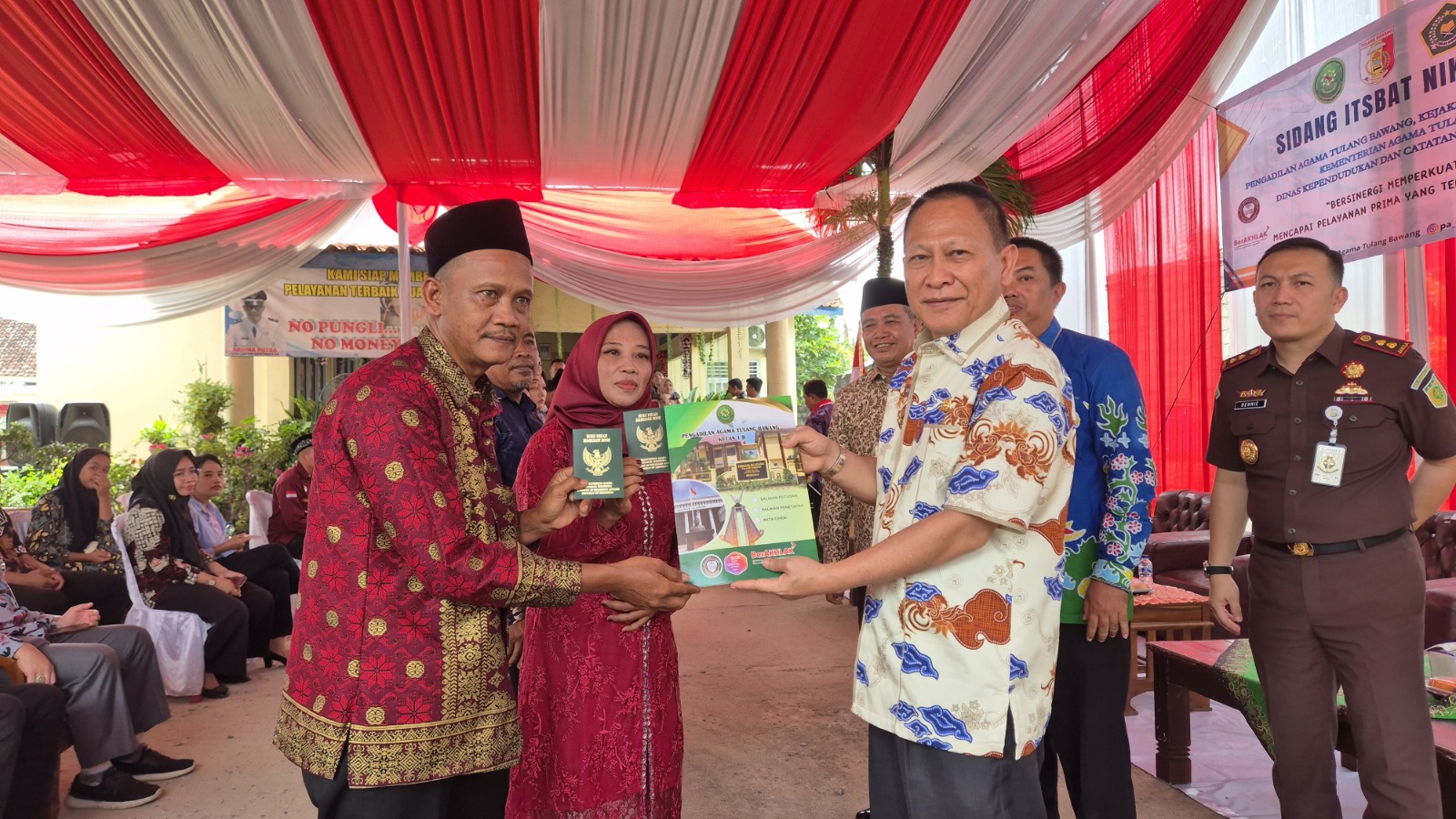 Pemdes UGI Menggelar Sidang Itsbat Nikah Terpadu, Turut Dihadiri Bupati Tuba