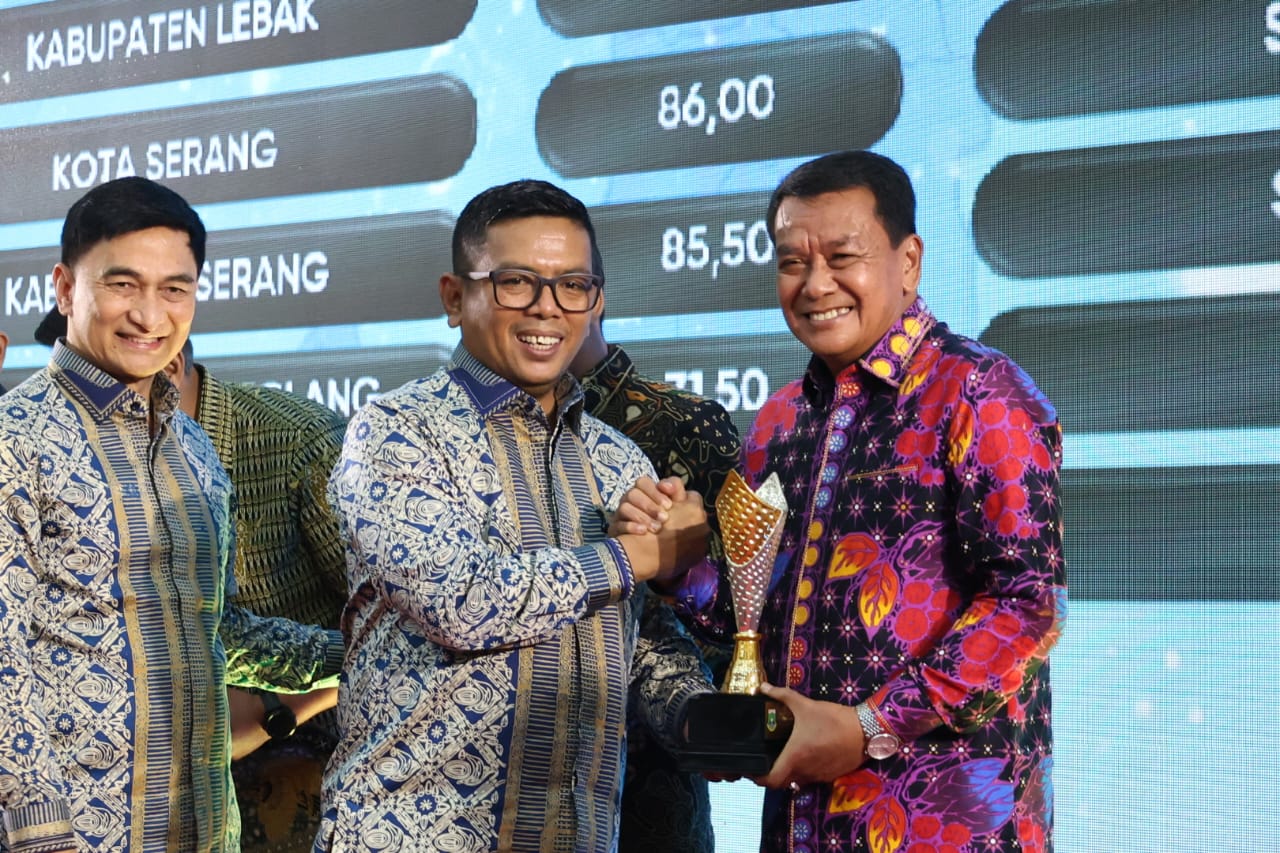 Pemkab Tangerang Raih Penghargaan Juara Umum Kinerja Pengelolaan Keuangan dan Aset Daerah Tingkat Provinsi Banten