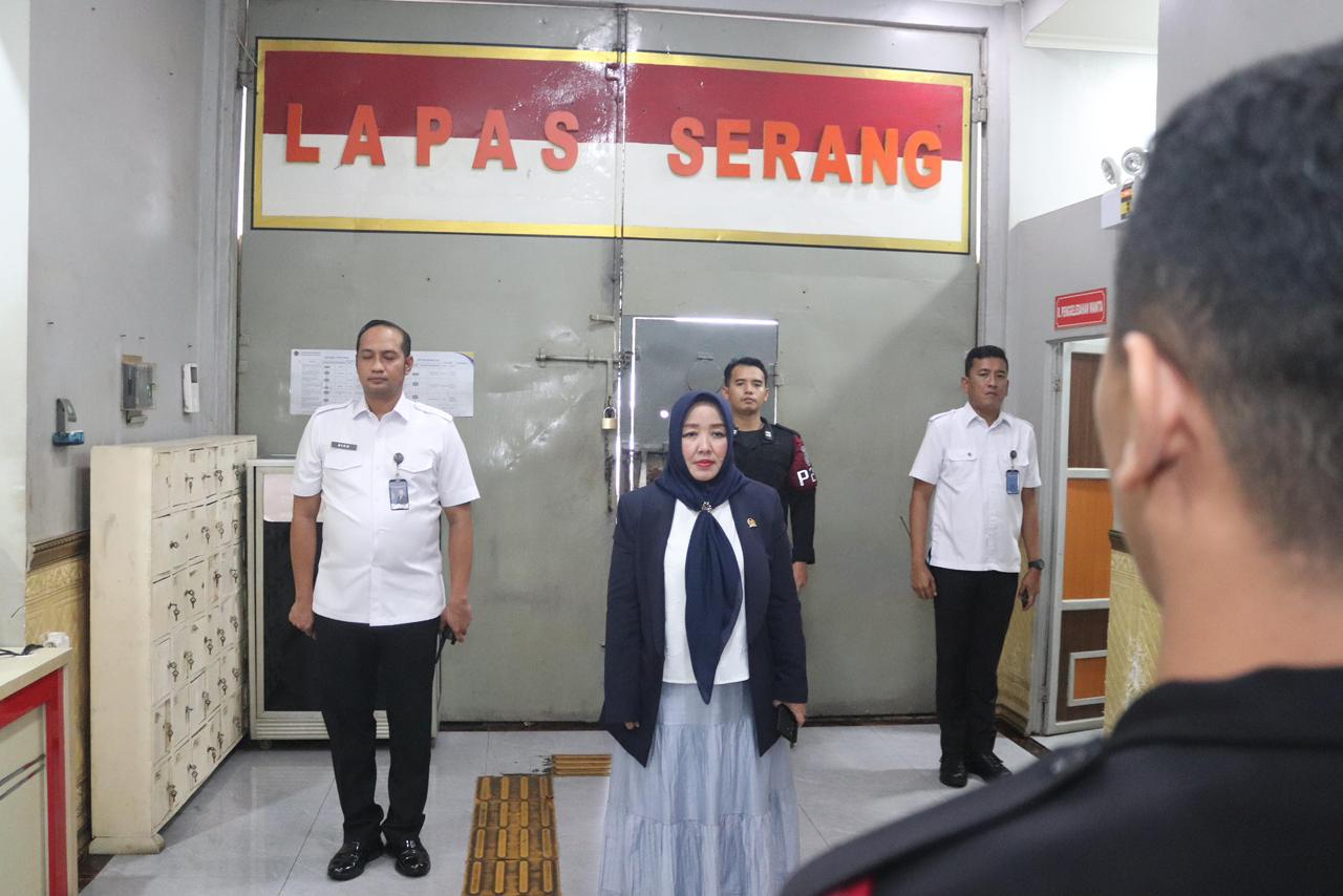 Kunjungi Lapas Serang, Ade Yuliasih Anggota DPD RI Pastikan Warga Binaan Dapat Bermanfaat untuk Masyarakat