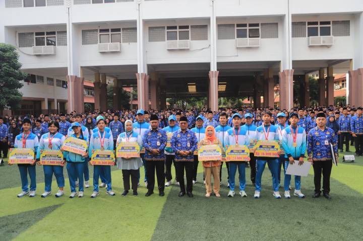Pemkot Tangerang Berikan Penghargaan kepada Atlet POPNAS XVII dalam Momentum Hari Bela Negara