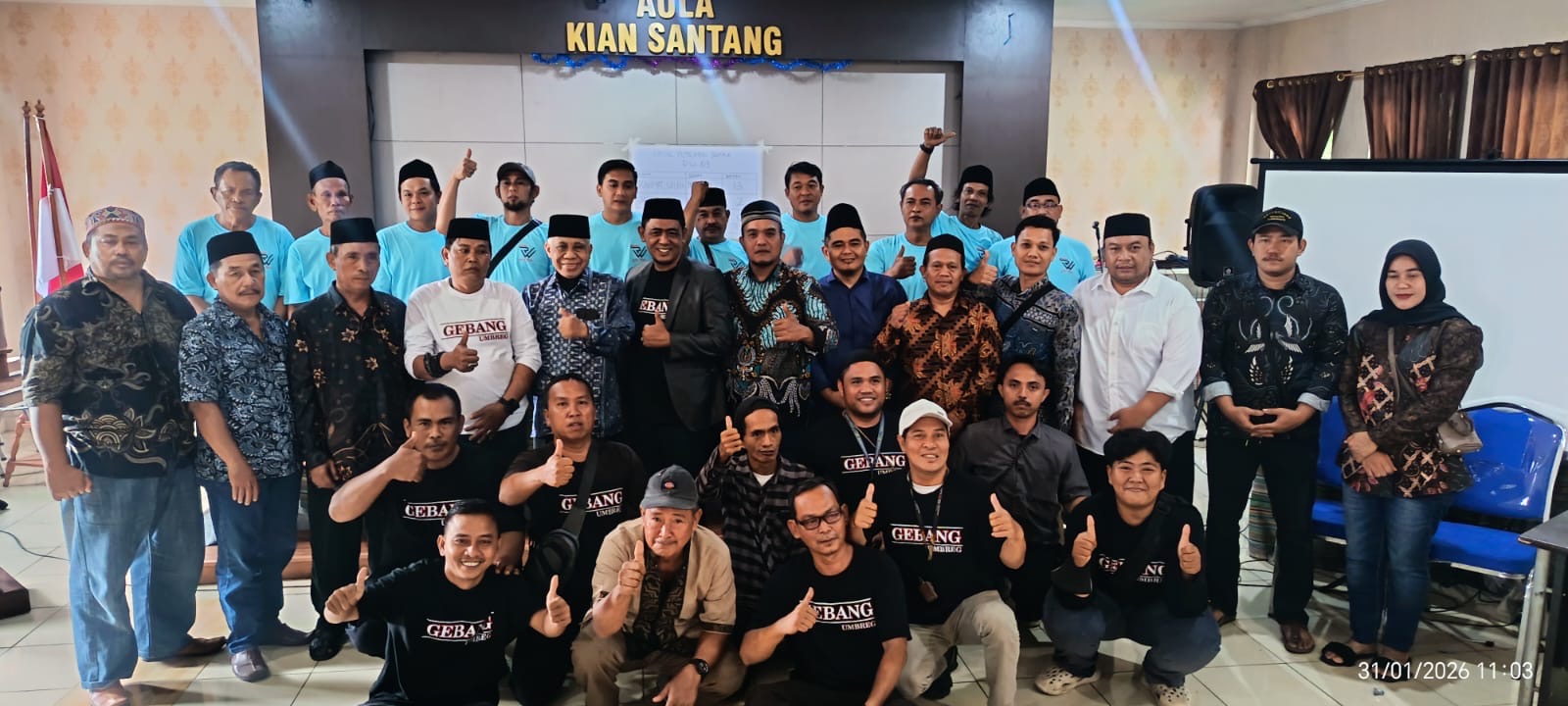 Rahmat Saleh Terpilih sebagai Ketua RW 03 Kelurahan Sangiang Jaya Periode 2026–2031. Rahmat Saleh Terpilih sebagai Ketua RW 03 Kelurahan Sangiang Jaya Periode 2026–2031.