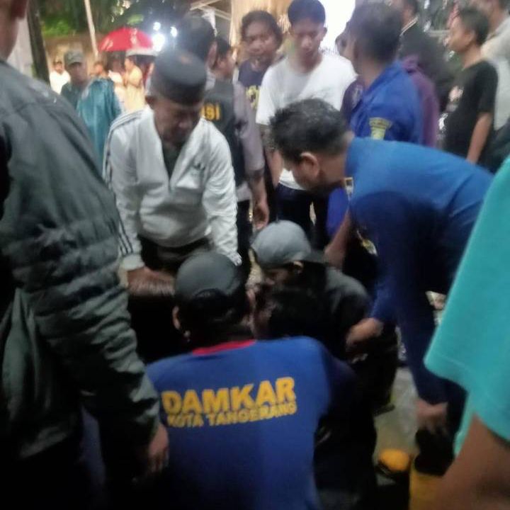 Respon Cepat BPBD Kota Tangerang, Pemuda Bersajam Berhasil Diamankan. Respon Cepat BPBD Kota Tangerang, Pemuda Bersajam Berhasil Diamankan.