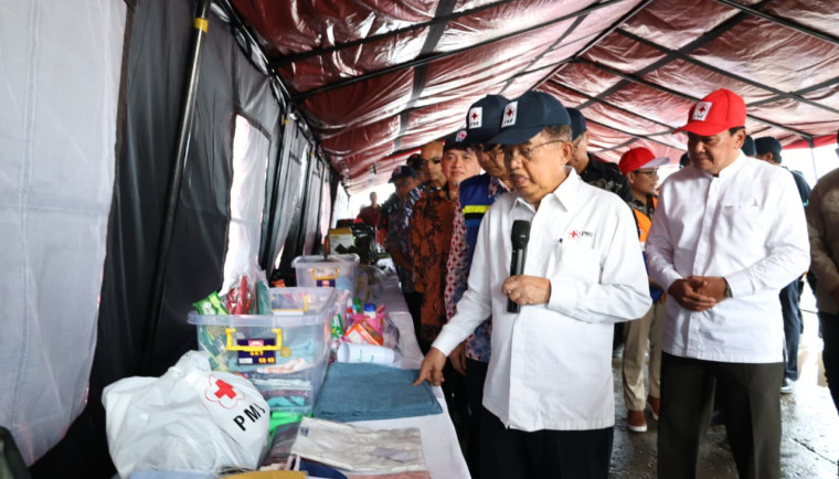Pemkab Tangerang Hadiri Pengecekan Logistik Kapal Kemanusiaan PMI untuk Sumatera. Pemkab Tangerang Hadiri Pengecekan Logistik Kapal Kemanusiaan PMI untuk Sumatera.