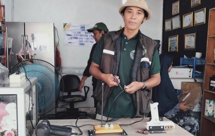 Melalui Program Edukasi Lingkungan Gerai UMKM Cibodas Jasa Ajak Pelajar Peduli Sampah