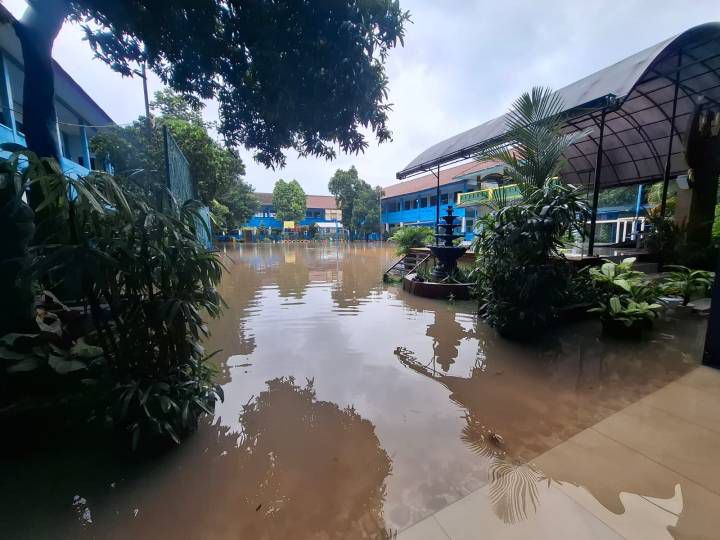 Disdik Kota Tangerang Tetapkan PJJ Sementara Dampak Banjir dan Akses Terhambat.