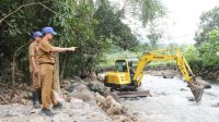 Bencana Longsor, Gerak Cepat DPUPR Kabupaten Serang Bangun Bronjong di Padarincang