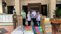 Perkuat Pemulihan Pascabanjir, Dinsos Kota Tangerang Salurkan Paket Kebersihan di Periuk