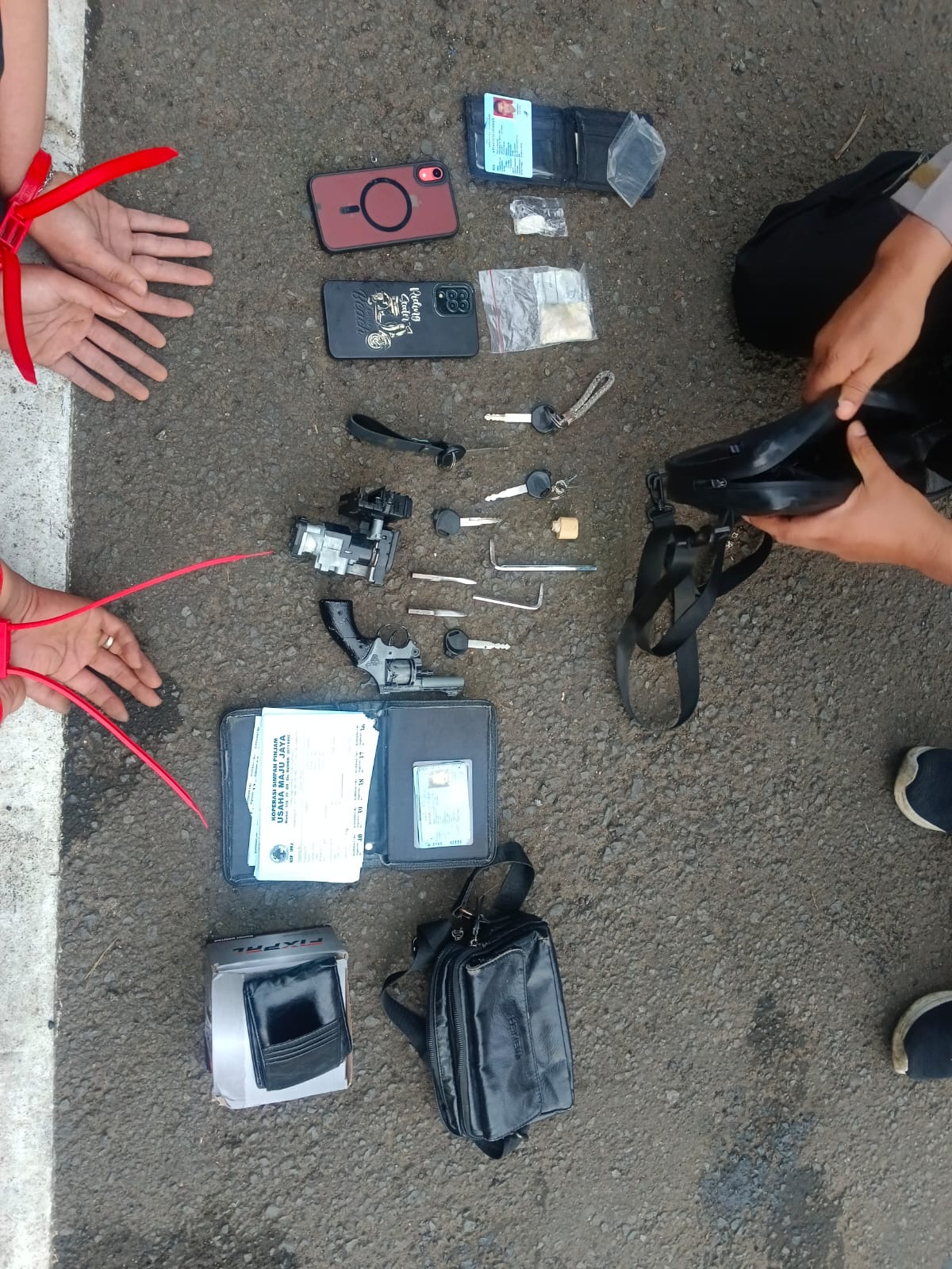 Patroli Malam Berbuah Hasil, Polres Metro Tangerang Kota Ringkus Pelaku Curanmor Berulang. Patroli Malam Berbuah Hasil, Polres Metro Tangerang Kota Ringkus Pelaku Curanmor Berulang.