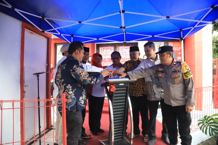 Koperasi Merah Putih Poris Plawad Jadi Titik Awal Perputaran Ekonomi Warga. Koperasi Merah Putih Poris Plawad Jadi Titik Awal Perputaran Ekonomi Warga.