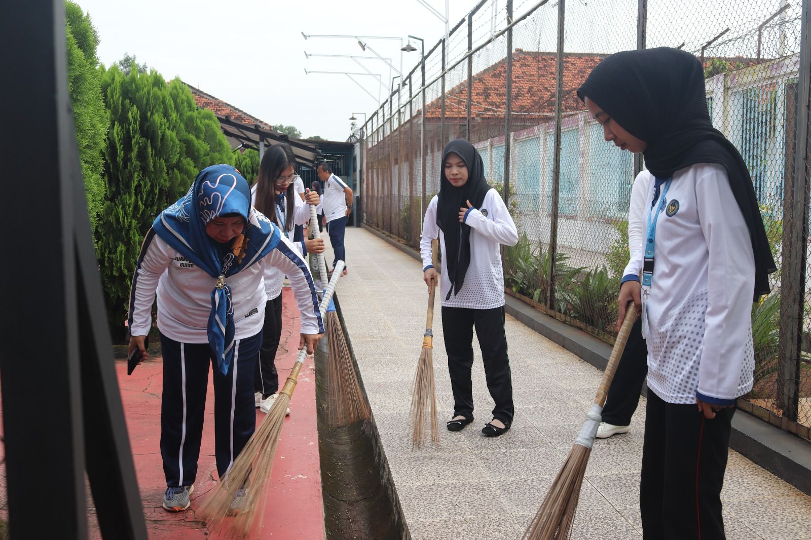 Lapas Serang Bersih Bersih Halaman, Siap Hadapi Ramadhan