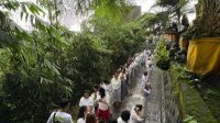 Melukat di Kaki Gunung Salak, Pakar Spiritual Cesan Ajak Ratusan Peserta Bersihkan Diri