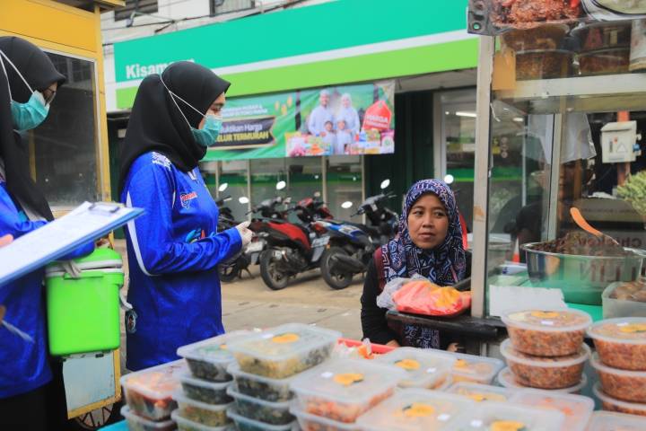 Dibulan Ramadhan, Dinkes Kota Tangerang Lakukan Uji Sampel Makanan Takjil