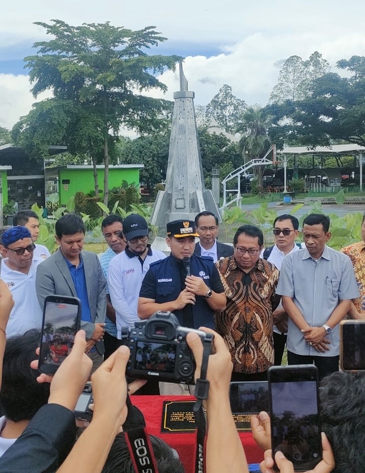 HPN Banten 2026: Dari Banten Lama hingga Peresmian Monumen SMSI di Kota Baja. HPN Banten 2026: Dari Banten Lama hingga Peresmian Monumen SMSI di Kota Baja.