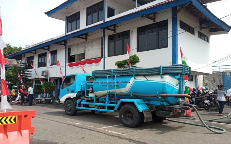 Disperkimtan Kota Tangerang Siap Melayani Sedot Tinja Melalui SISENJA. Disperkimtan Kota Tangerang Siap Melayani Sedot Tinja Melalui SISENJA.