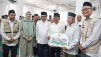 Walikota Tangerang Dampingi Gubernur Banten Safari Ramadhan dan Serahkan Bantuan Masjid Walikota Tangerang Dampingi Gubernur Banten Safari Ramadhan dan Serahkan Bantuan Masjid
