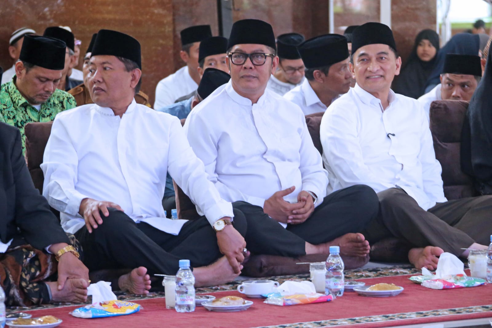 Tebar Kepedulian, Pemprov Banten dan Pemkot Tangerang Kompak Salurkan Bansos