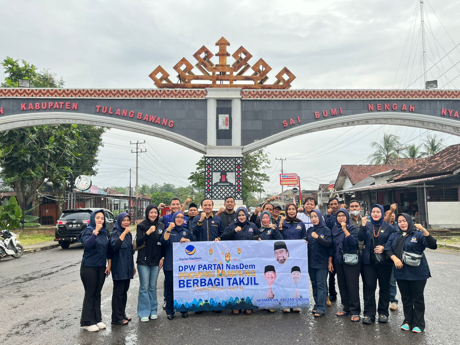 DPD Nasdem Tulang Bawang Berbagi Takjil, Buka Puasa dan Doa Bersama: DPW Nasdem Lampung Berikan Bantuan 75 Juta Pembuatan Sumur Bor
