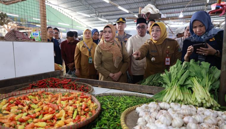 Jelang Idulfitri, Wabup Tangerang Pantau Harga dan Ketersediaan Pangan di Pasar Cisoka