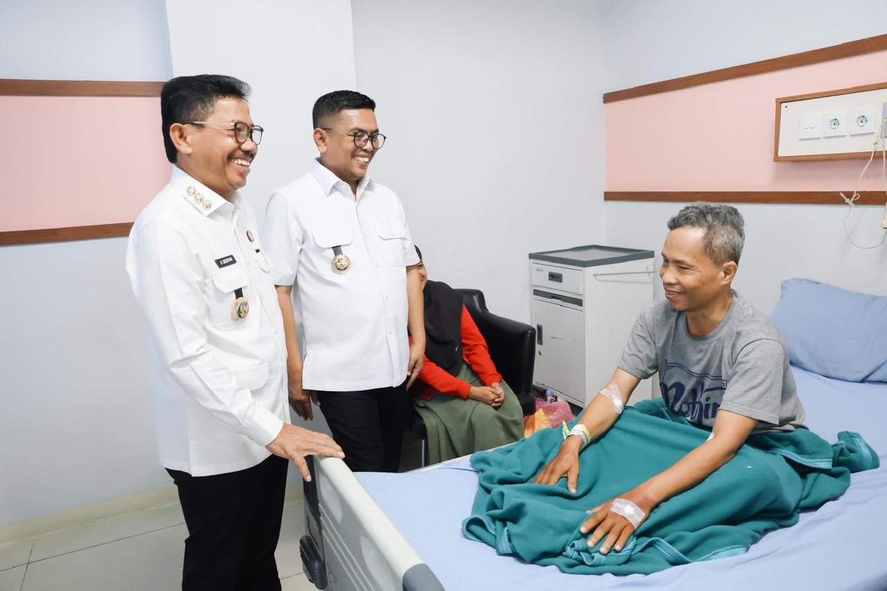 Walikota Tangerang Dampingi Gubernur Banten Tinjau RSUD Kota Tangerang.