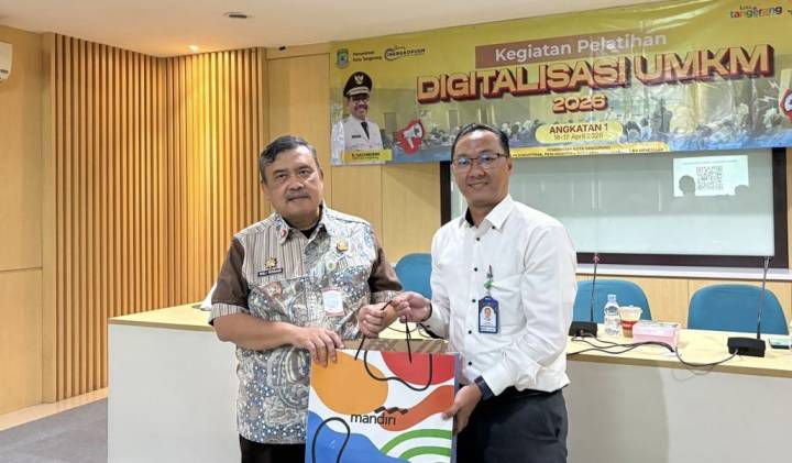 Disperindagkop UKM Kota Tangerang Latih 100 UMKM Manfaatkan AI dan DigitalisasiDisperindagkop UKM Kota Tangerang Latih 100 UMKM Manfaatkan AI dan Digitalisasi